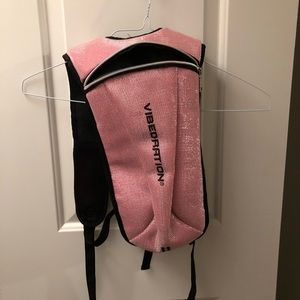 Vibedration water pack